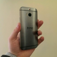HTC one m8    